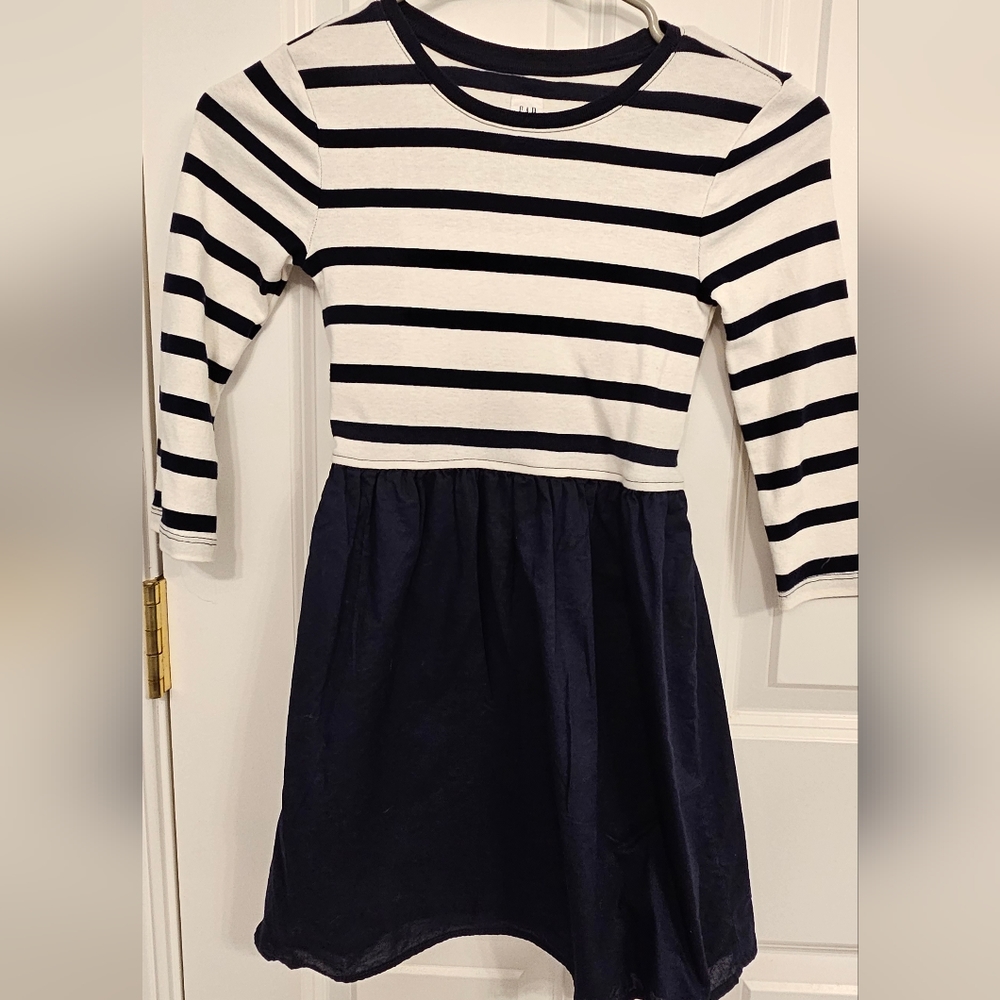 GAP dress size Medium